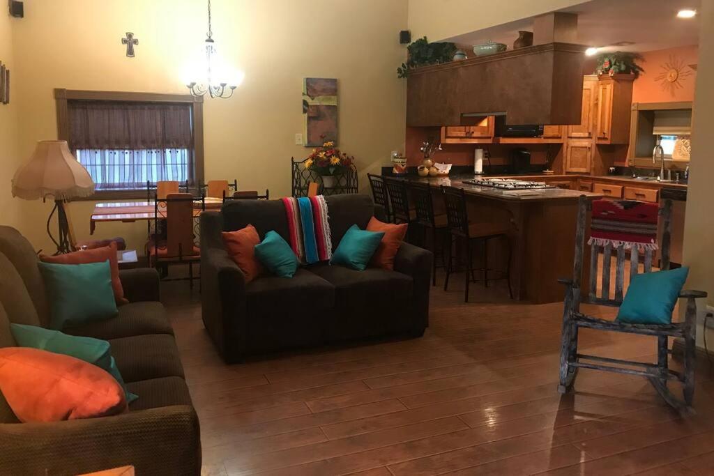 La Maison du Bayou Petite Anse near Avery Island - Housity