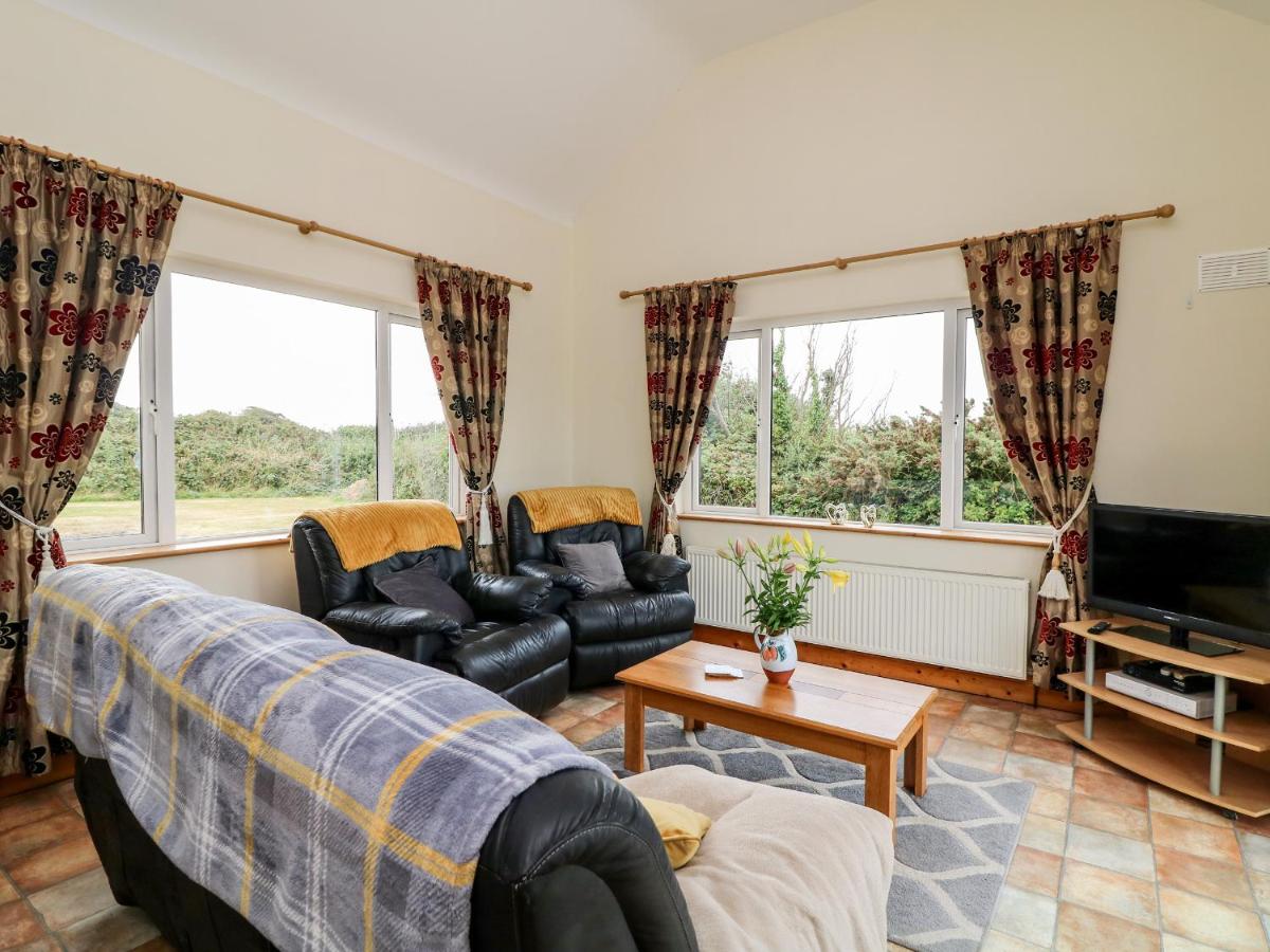 High Meadow House - Housity