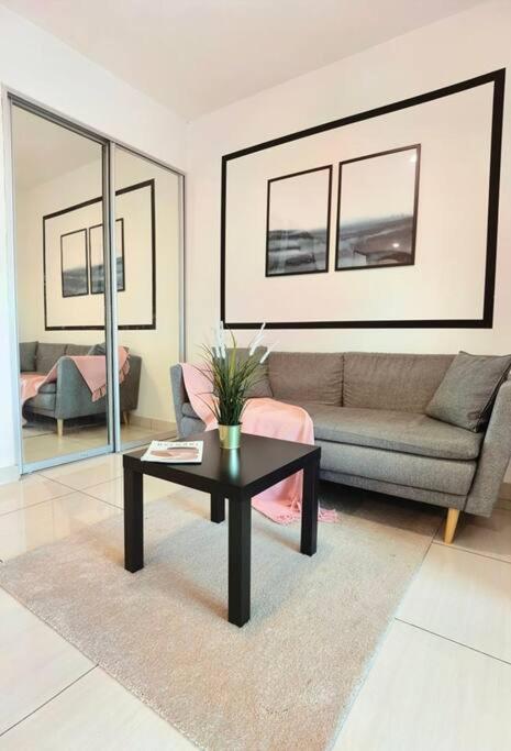 0414 Almas suites Netflix! 100mbps By STAY - Housity