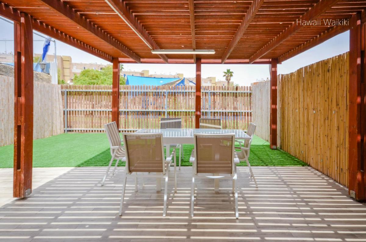 Yalarent Hawaii Complex Boutique & Garden Hotel Apartments Eilat - Housity