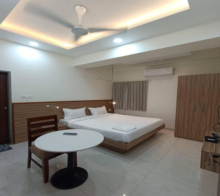 SwageStay Scheme No 114 Near CHL 114 - Housity
