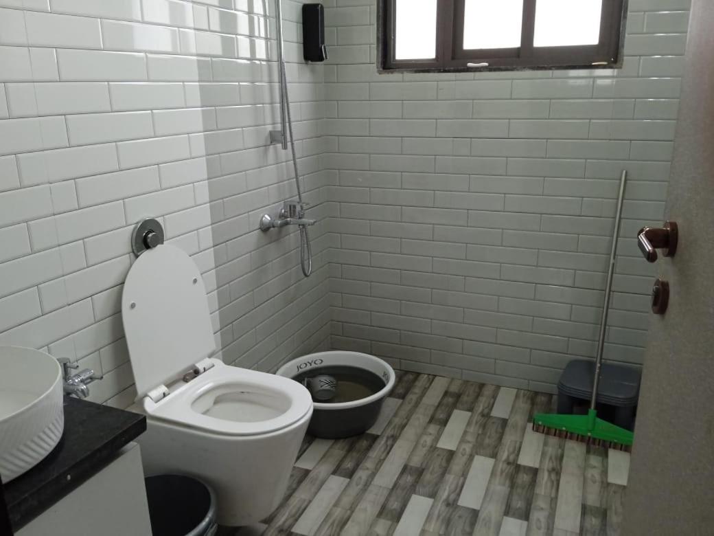 Luxurious 3 bedroom villa with private pool & Deck - Housity