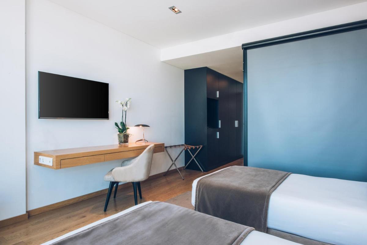 Uma televisão e/ou sistema de entretenimento em Iberostar Selection Lisboa