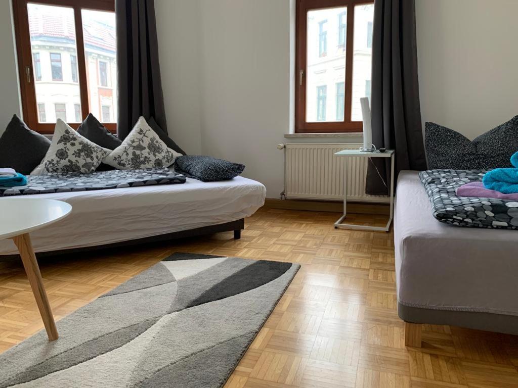 Lea Apartments Monteurswohnungen Zentrum Ost - Hizvo