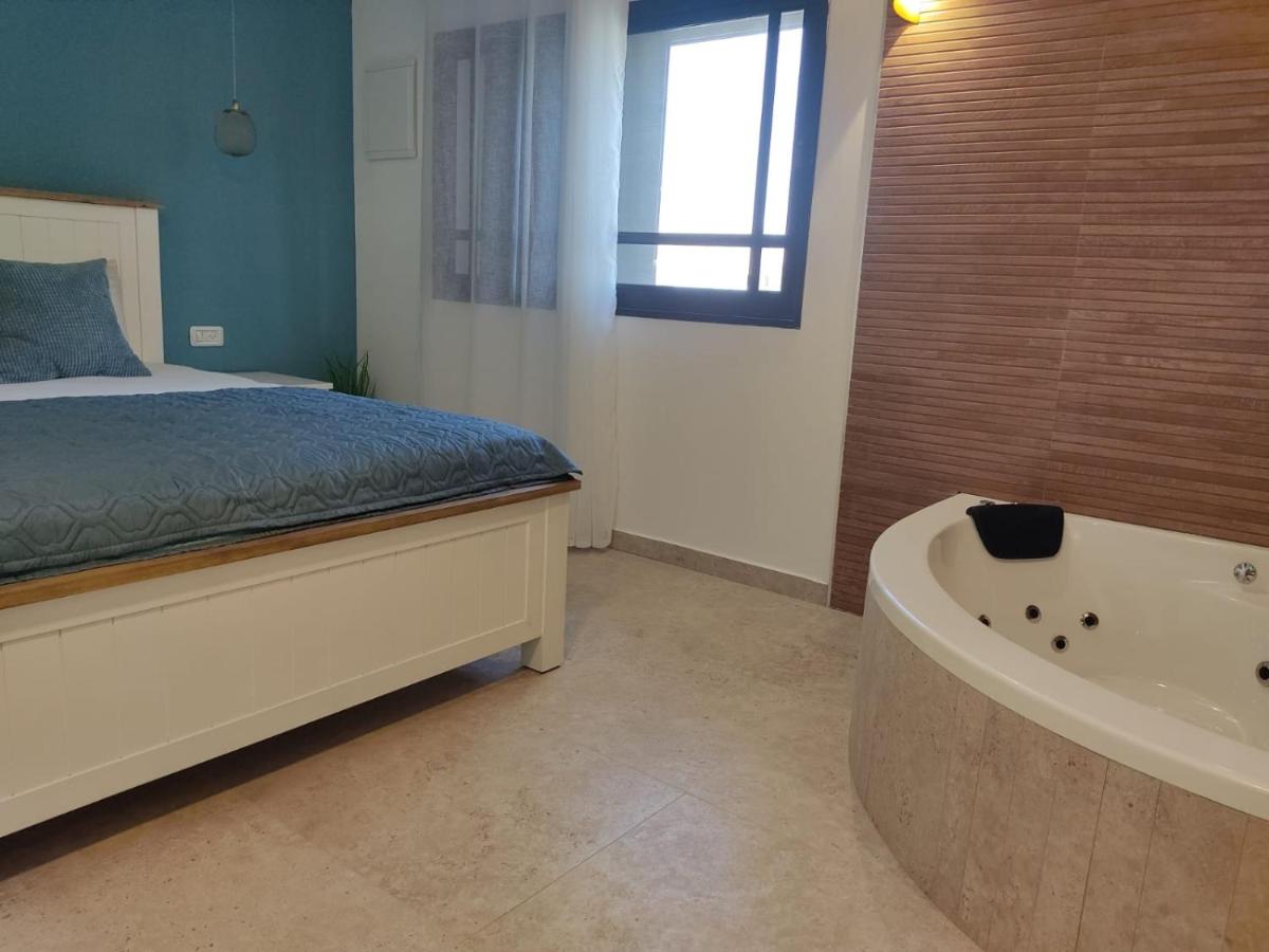 רוגע במדבר מרחב עם - Housity