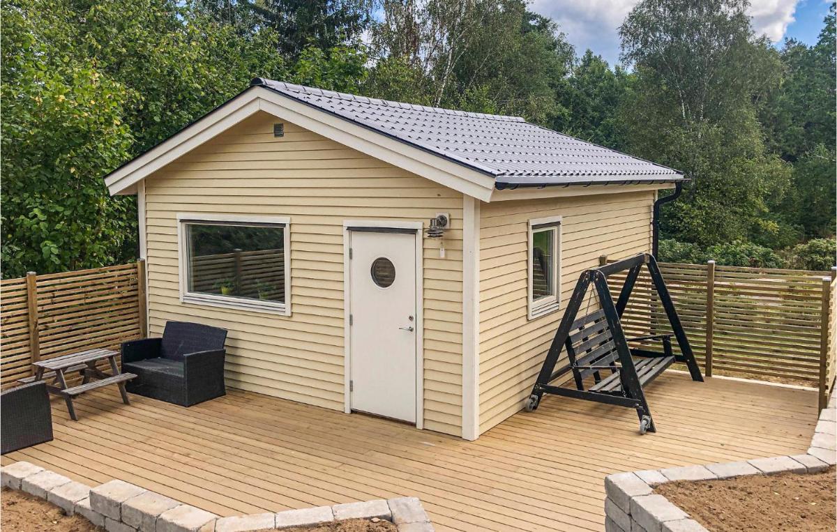 Gorgeous Home In Holmsjö With Kitchen - Housity