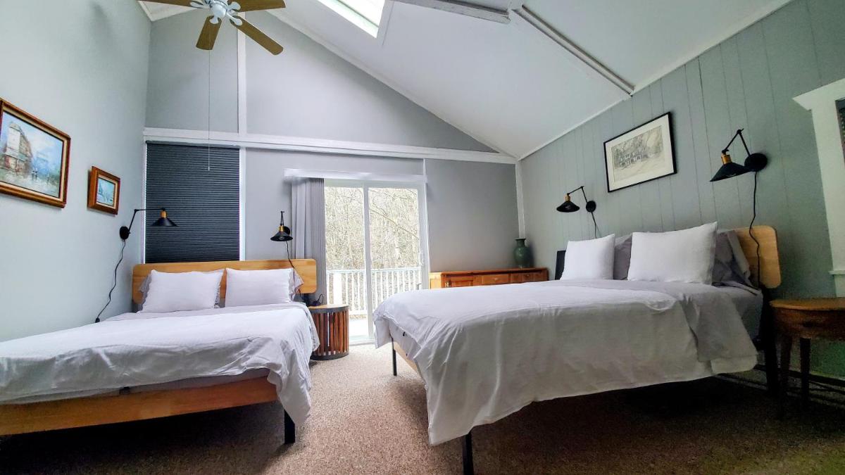 Mountain Treasure Bed and Breakfast - Housity