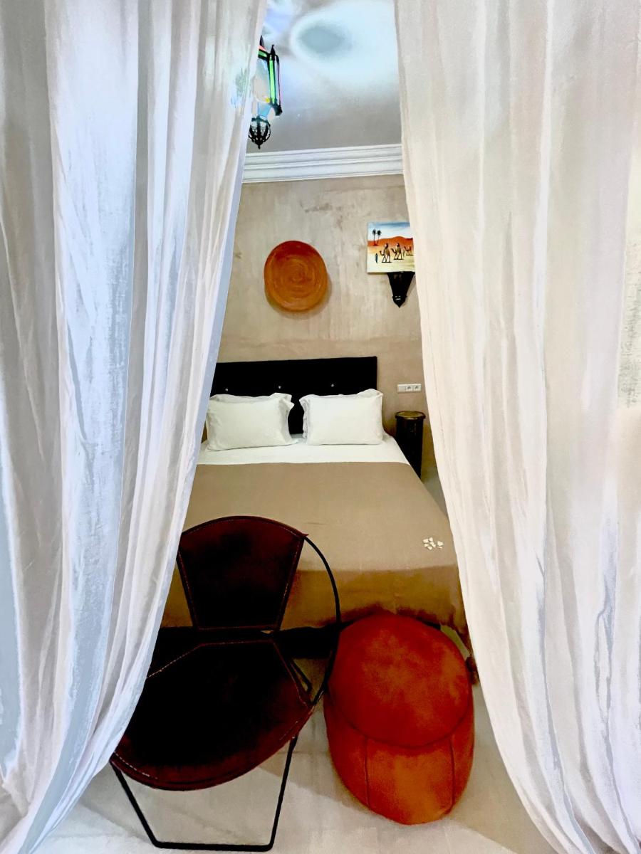 Riad Les Miroirs - Housity