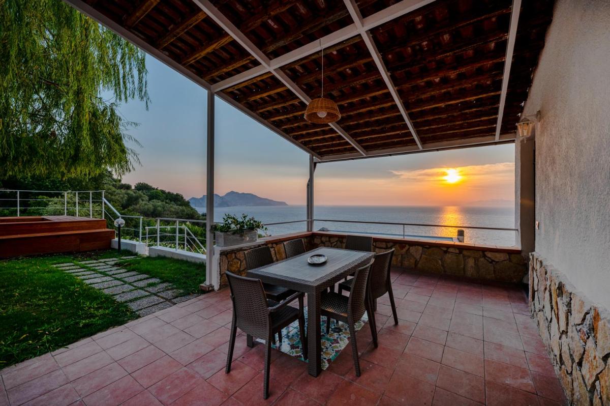 Villa Il Canto delle Sirene - Housity