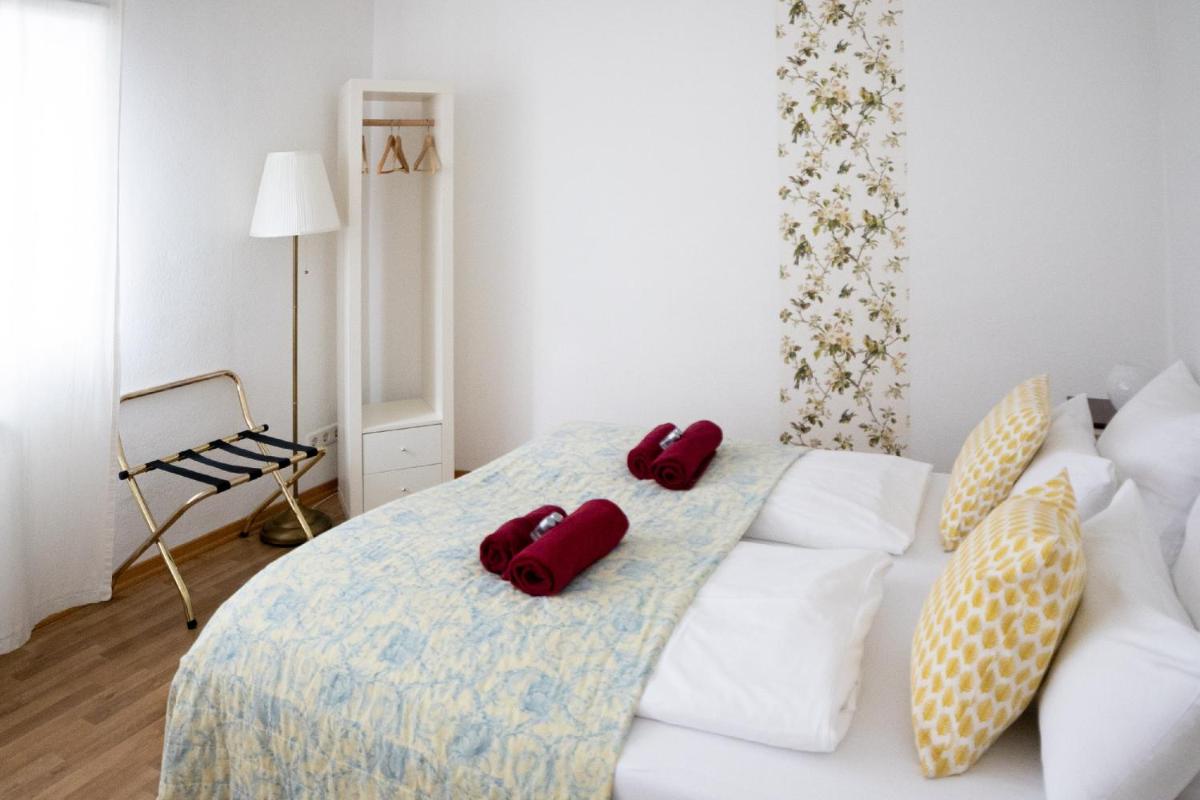 B&B MY PLACE mit Frühstückspaket - with Breakfastbox - Housity