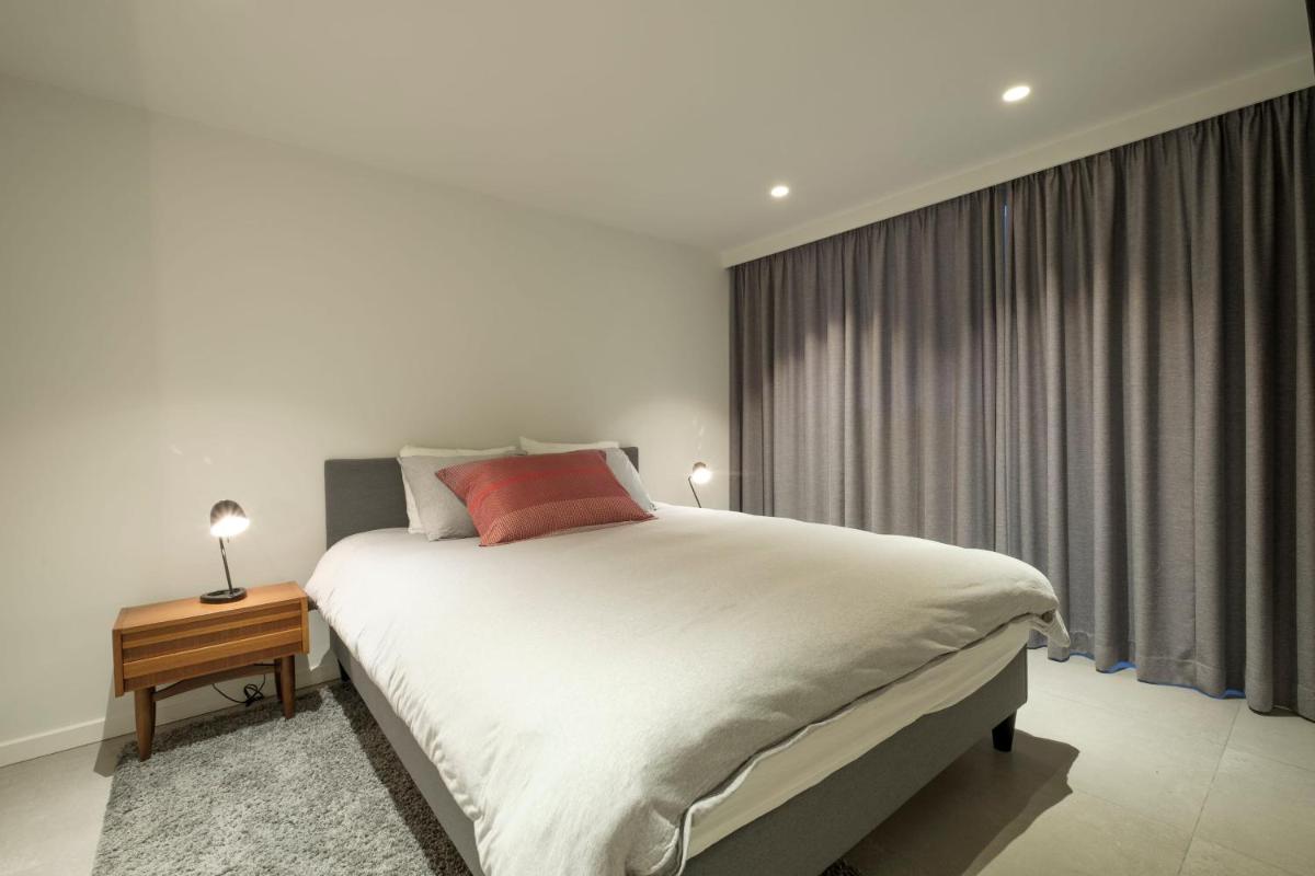 Suitetrails - Superb 1 bedroom apartment with garden at châtelain