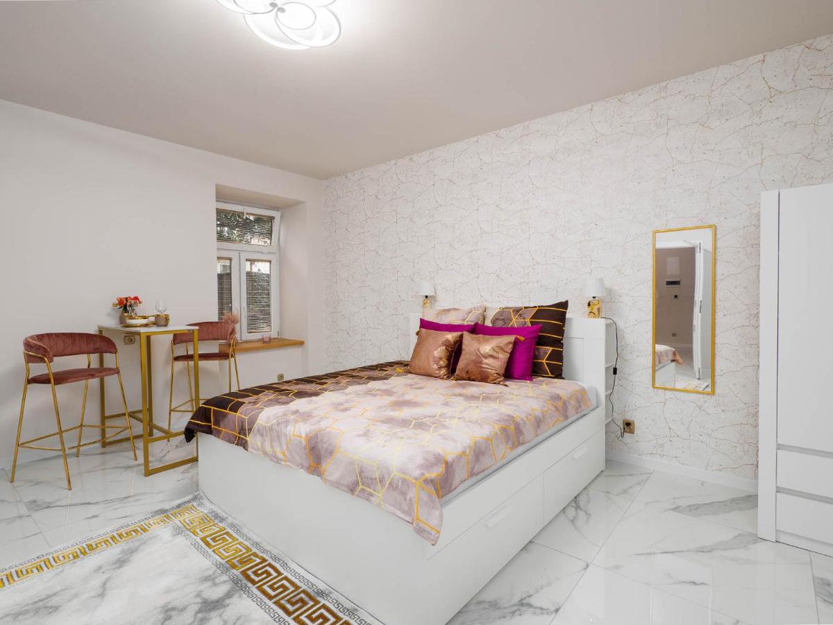 Apartament Gold Aleja NMP 8 - Free parking - Hizvo