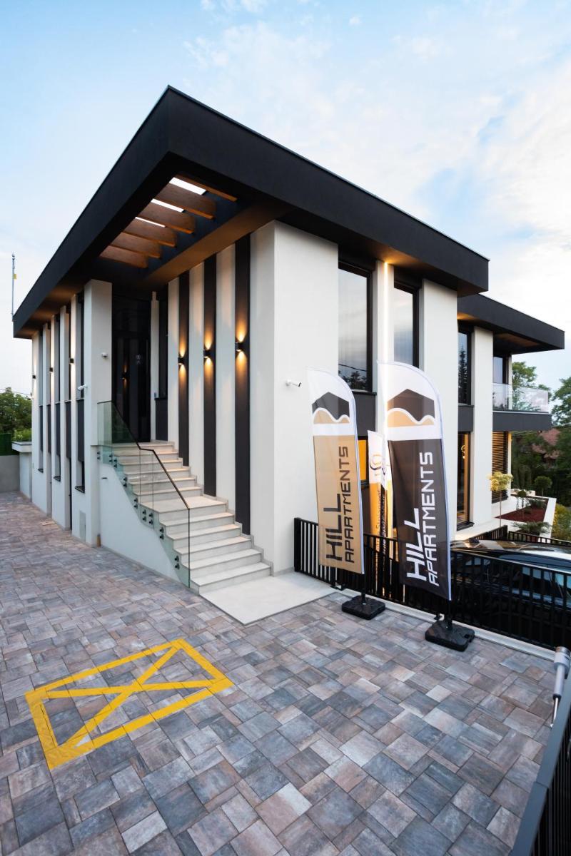 Hill Apartments - Housity