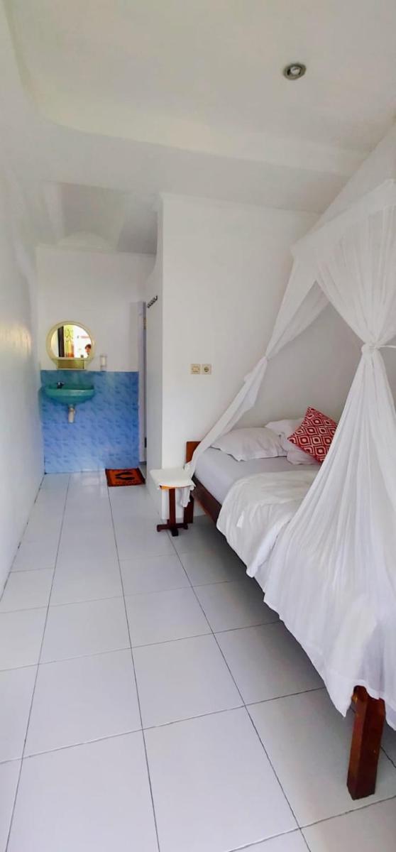 Bintang Bungalow Tour & Travel - Housity