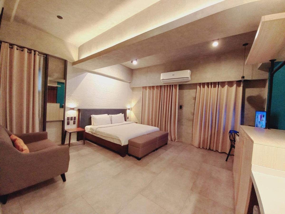 Studio Spacious 2pax allowable up to 5pax 17077 - Housity