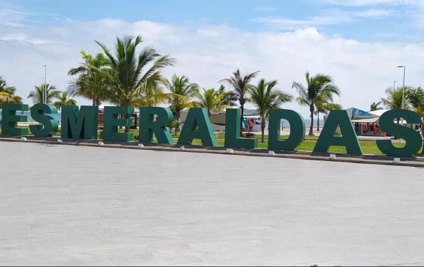 Acogedor, amplio a 5 min de Las Palmas-Esmeraldas - Housity