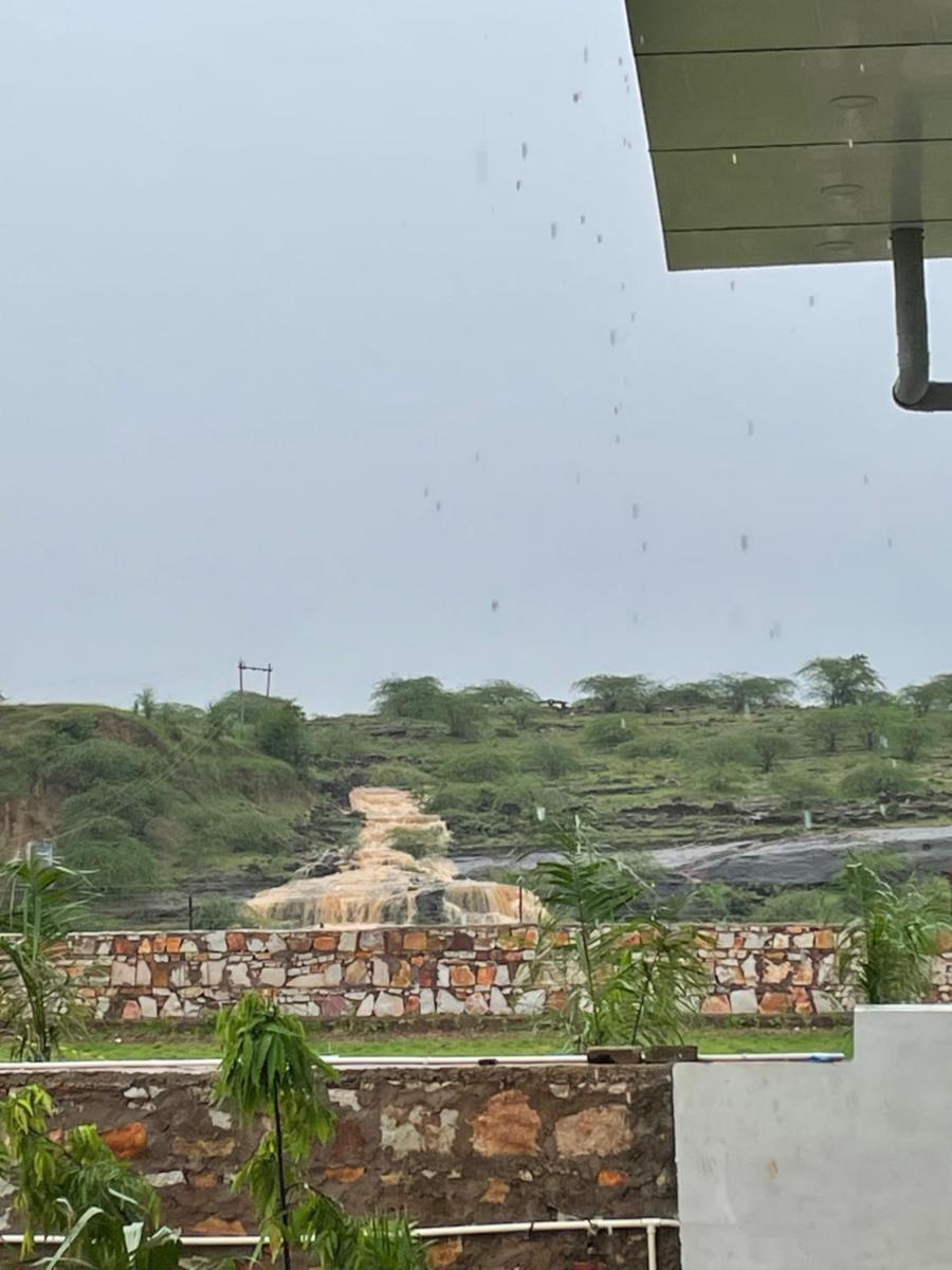 Suitetrails - Shree krishna resort