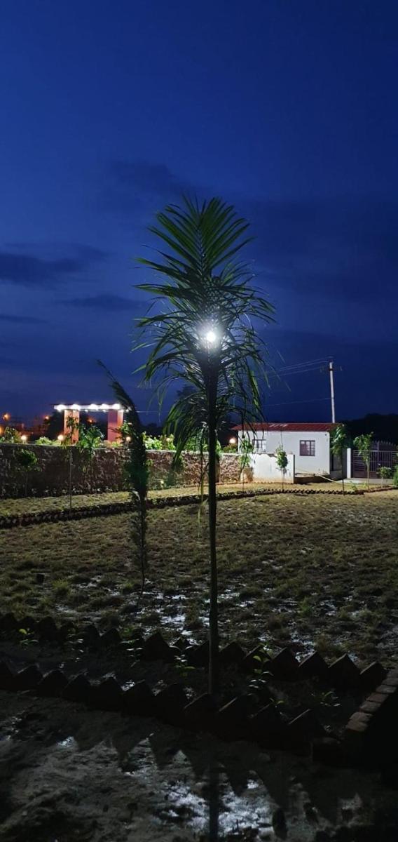 Suitetrails - Shree krishna resort