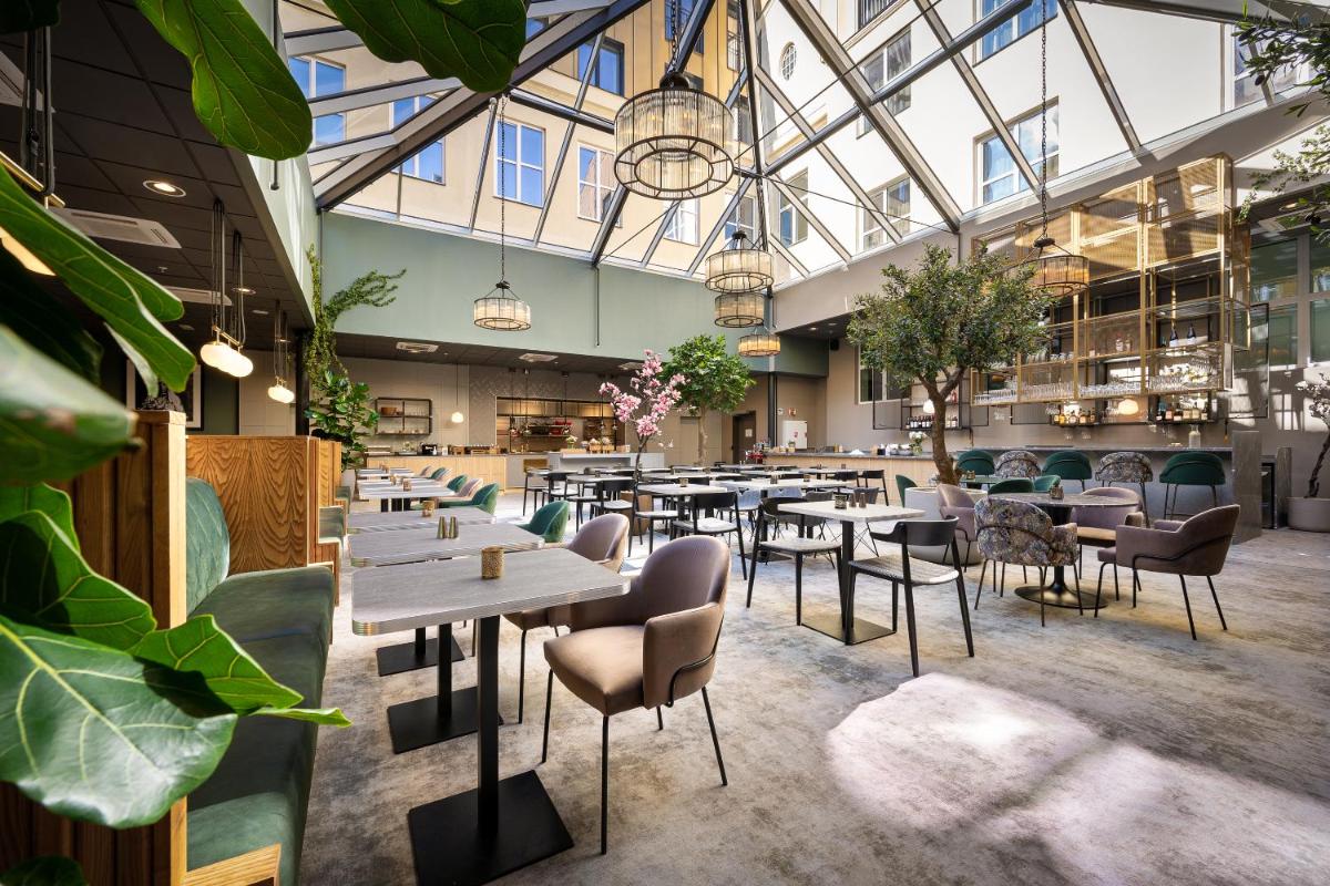 Karl Johans gate 35 - Housity