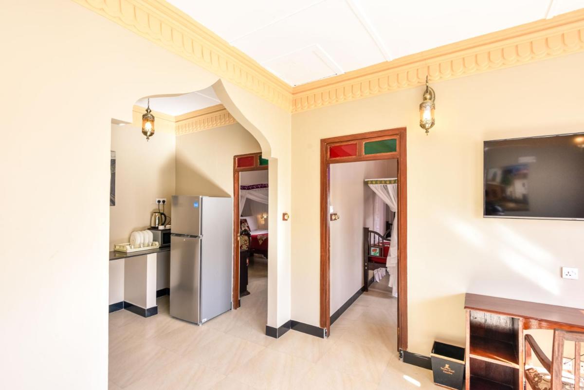 Freddie Mercury Apartments - Housity