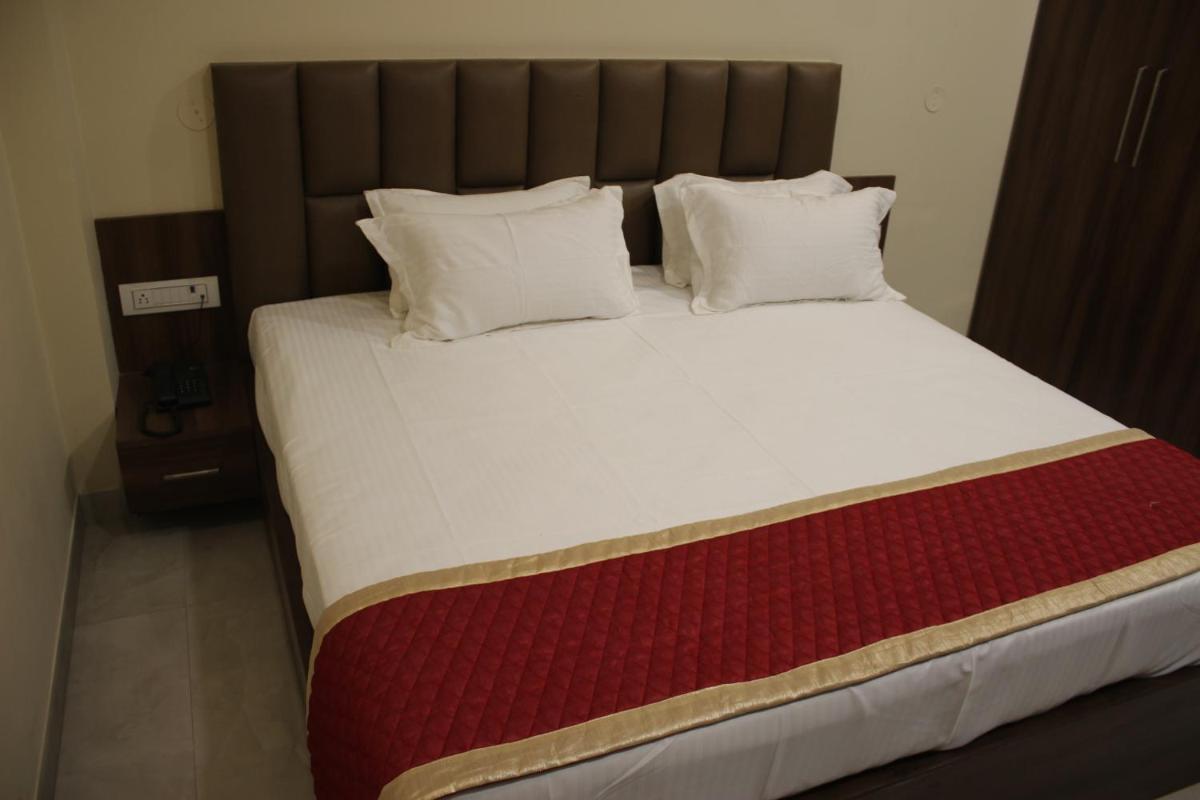 Hotel The Grin Ocean - Housity