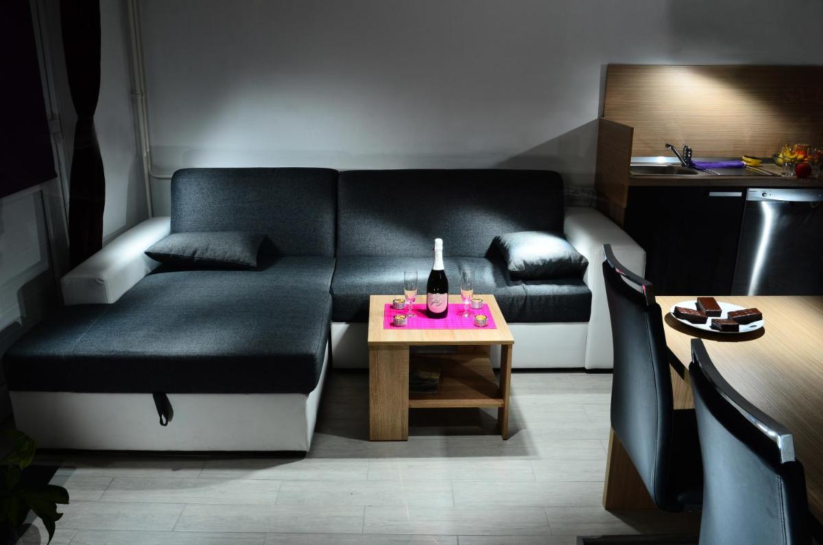 Apartman Maksimir with free parking - Housity