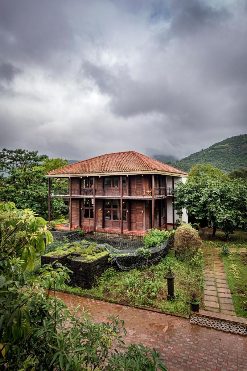 SaffronStays Boulevard LogHouse - a wooden chalet amidst nature - Housity