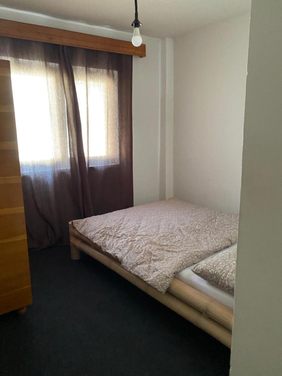 Apartament cu 3 camere parcare gratuită - Housity