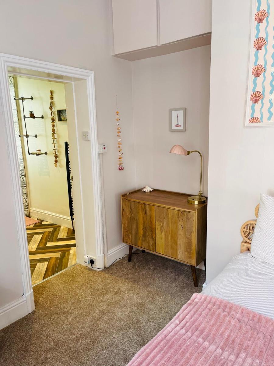 Seaside Seashell Suite - Housity