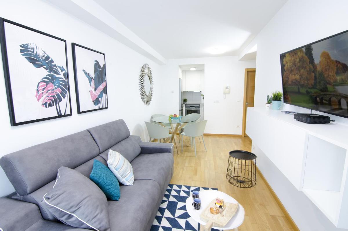Full Apartament-Parkig gratis - Housity