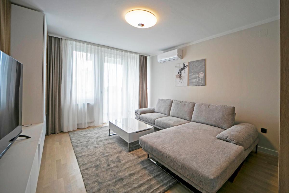 Suitetrails - NEW!! High end 2bd modern apartment in Novi Zagreb
