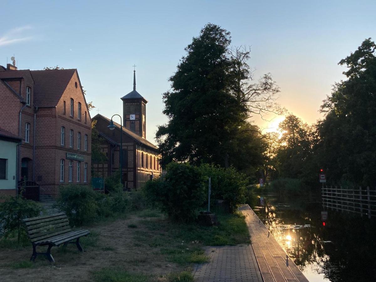 Hug&Dim im Gasthaus am Finowkanal - Housity