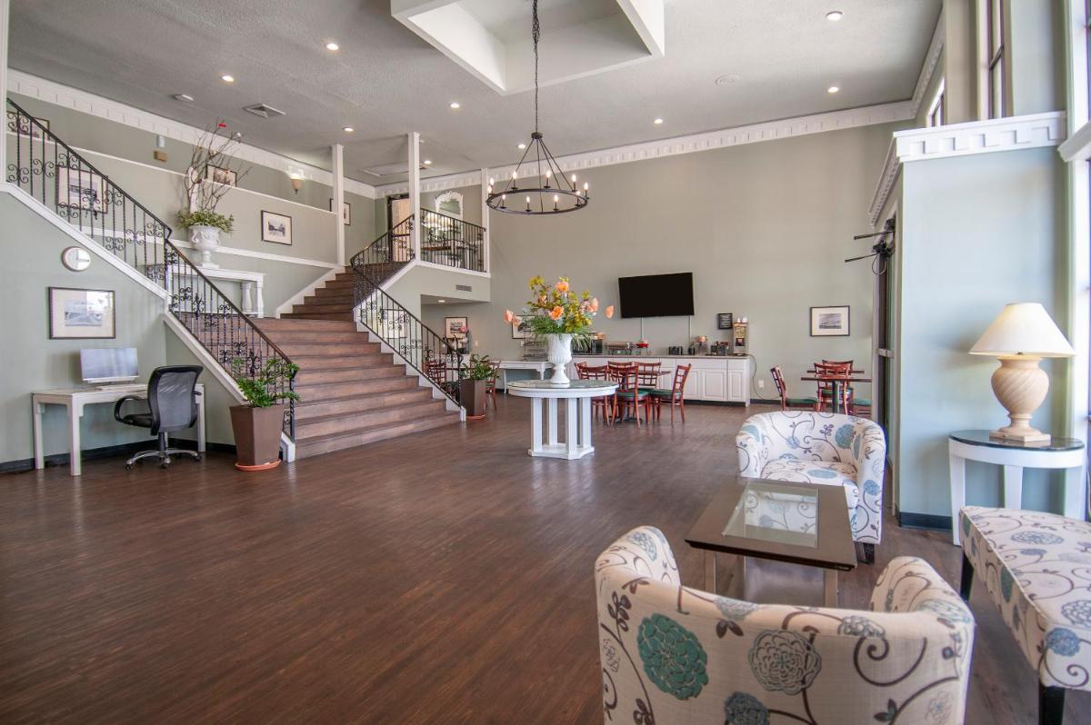 Best Price Motel & Suites - Housity