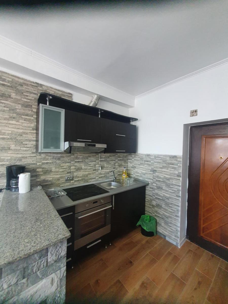 Royal 300 cu 28 - Housity