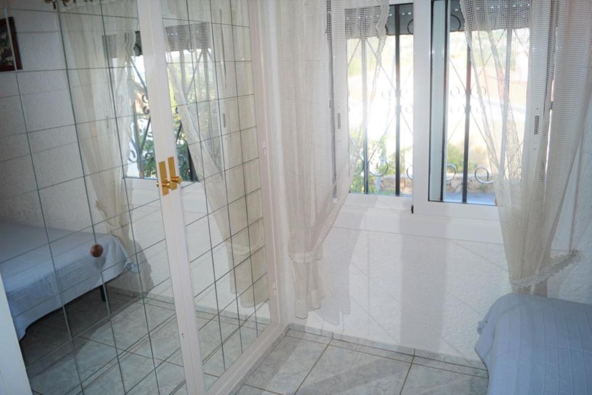 House - 1 Bedroom with Pool young people group not allowed - 07512 - Housity