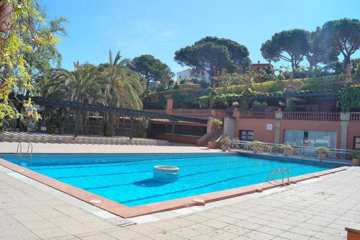 House - 1 Bedroom with Pool young people group not allowed - 07512 - Housity