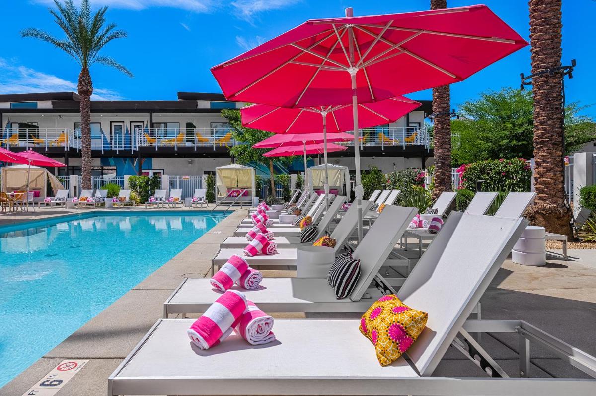 The Paloma Resort - Housity