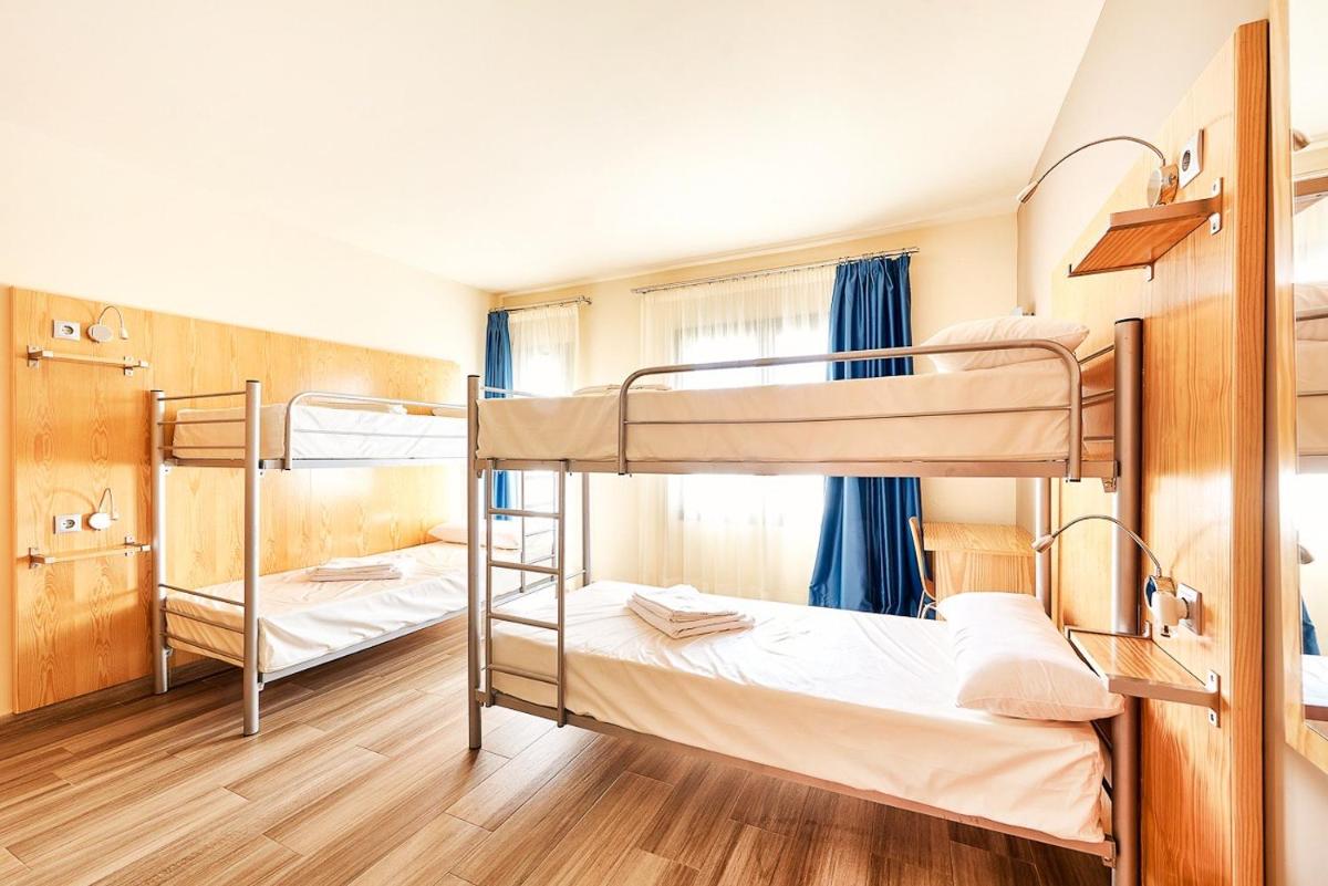 Albergue turístico La Almazara - Housity