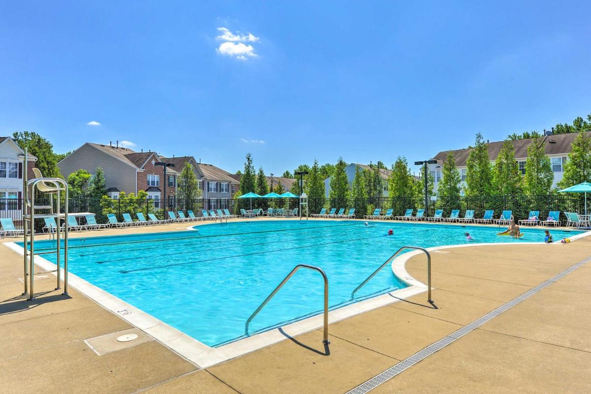 Elkridge Townhome about 15 Mi to Dtwn Baltimore! - Housity
