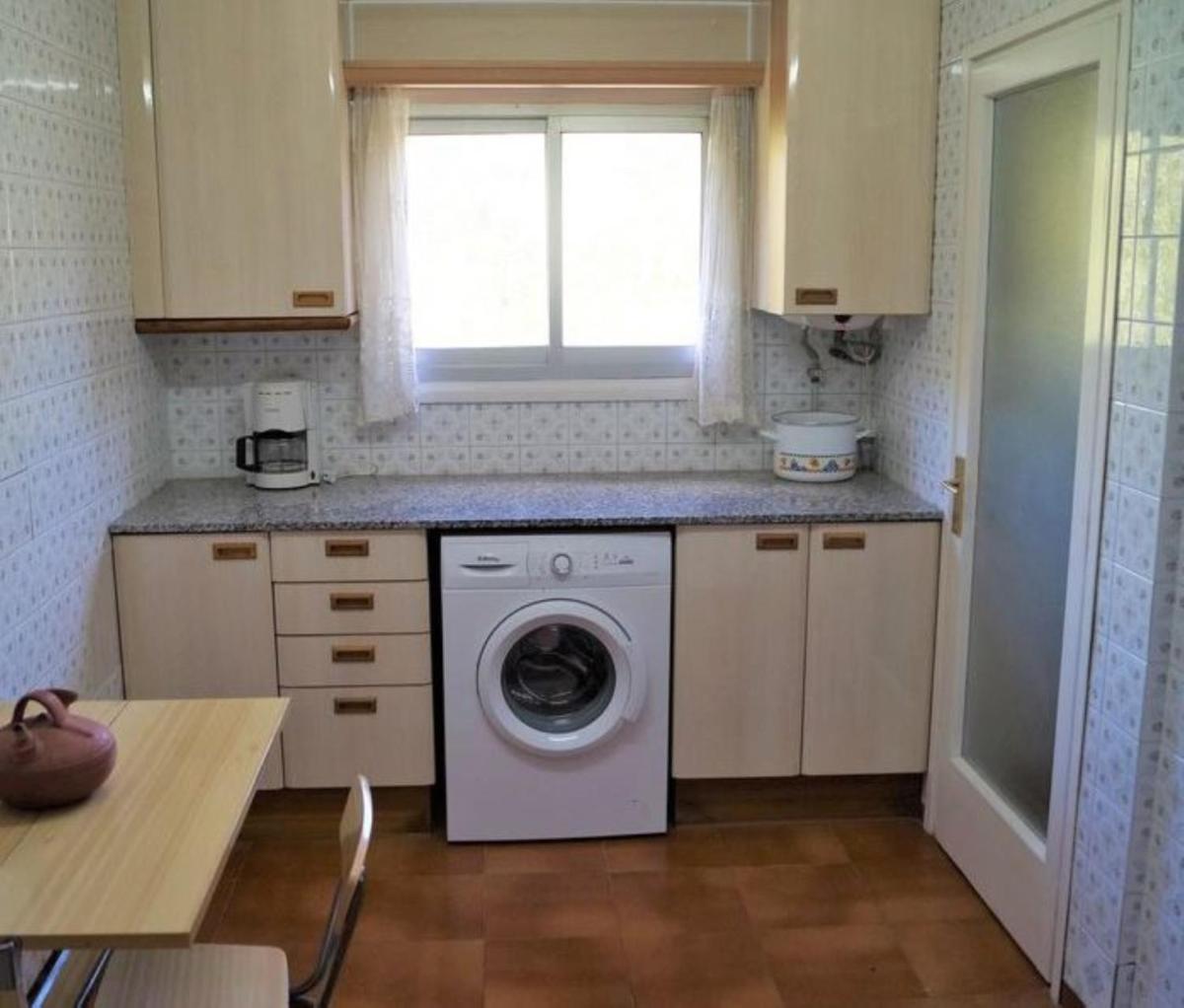 House - 3 Bedrooms with Pool and Sea views young people group not allowed - 07105 - Housity
