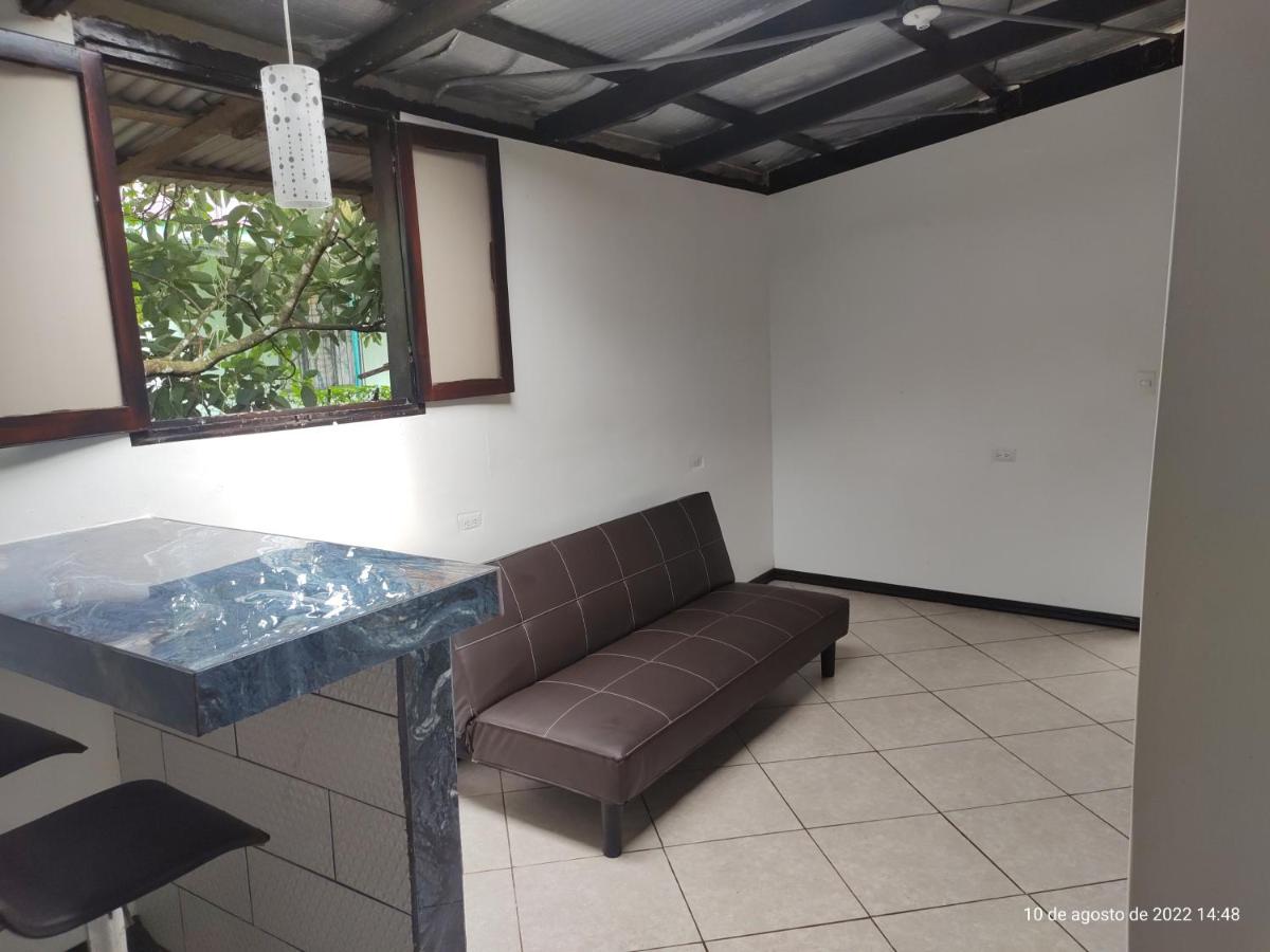 Suitetrails - Apartment near Tortuguero with parking