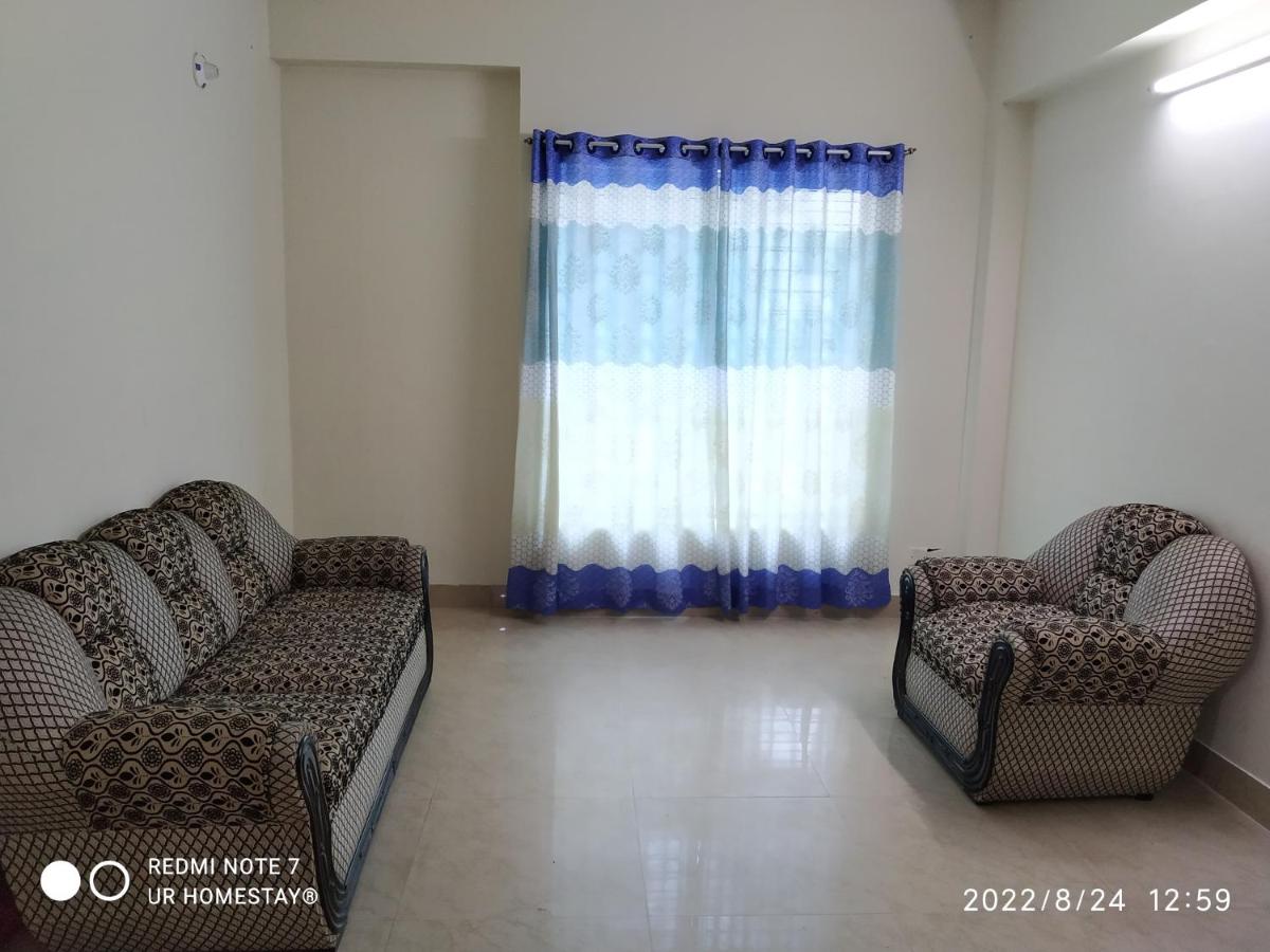 UH Airway Beautiful 2 Bedroom Apartment At Uttara - Hizvo