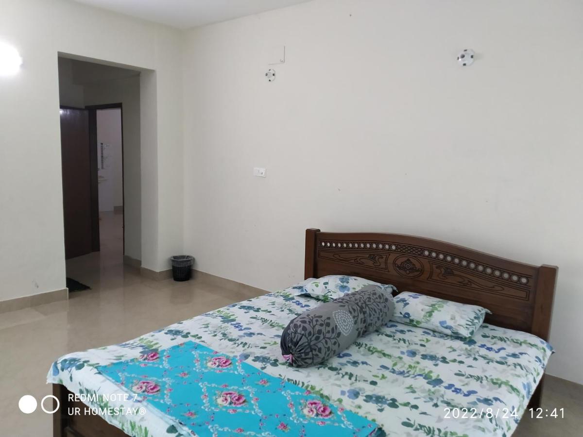 UH Airway Beautiful 2 Bedroom Apartment At Uttara - Hizvo