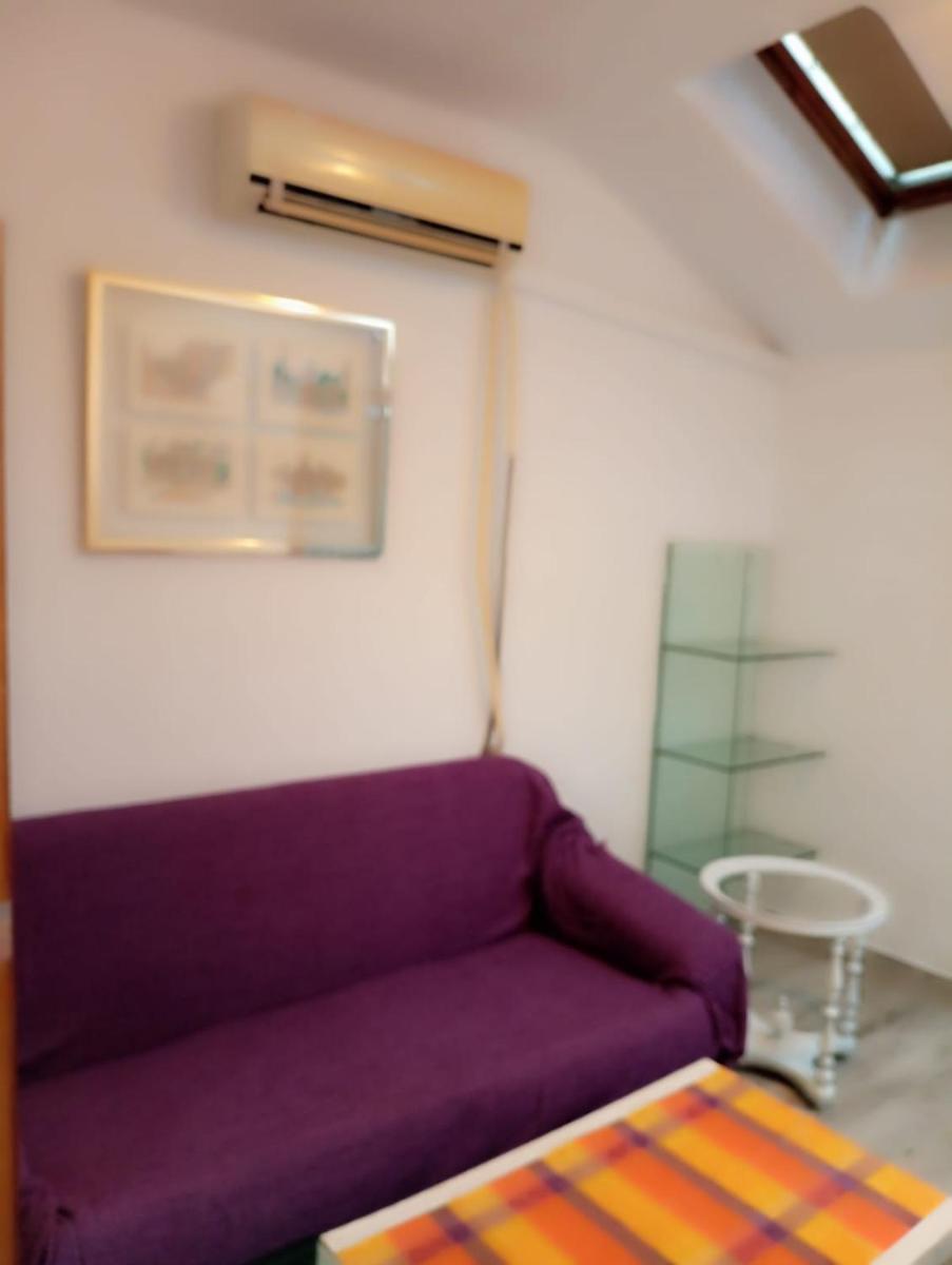 Apartamento de 2 dormitorios entre metro Estrecho y Francos Rodríguez - Housity