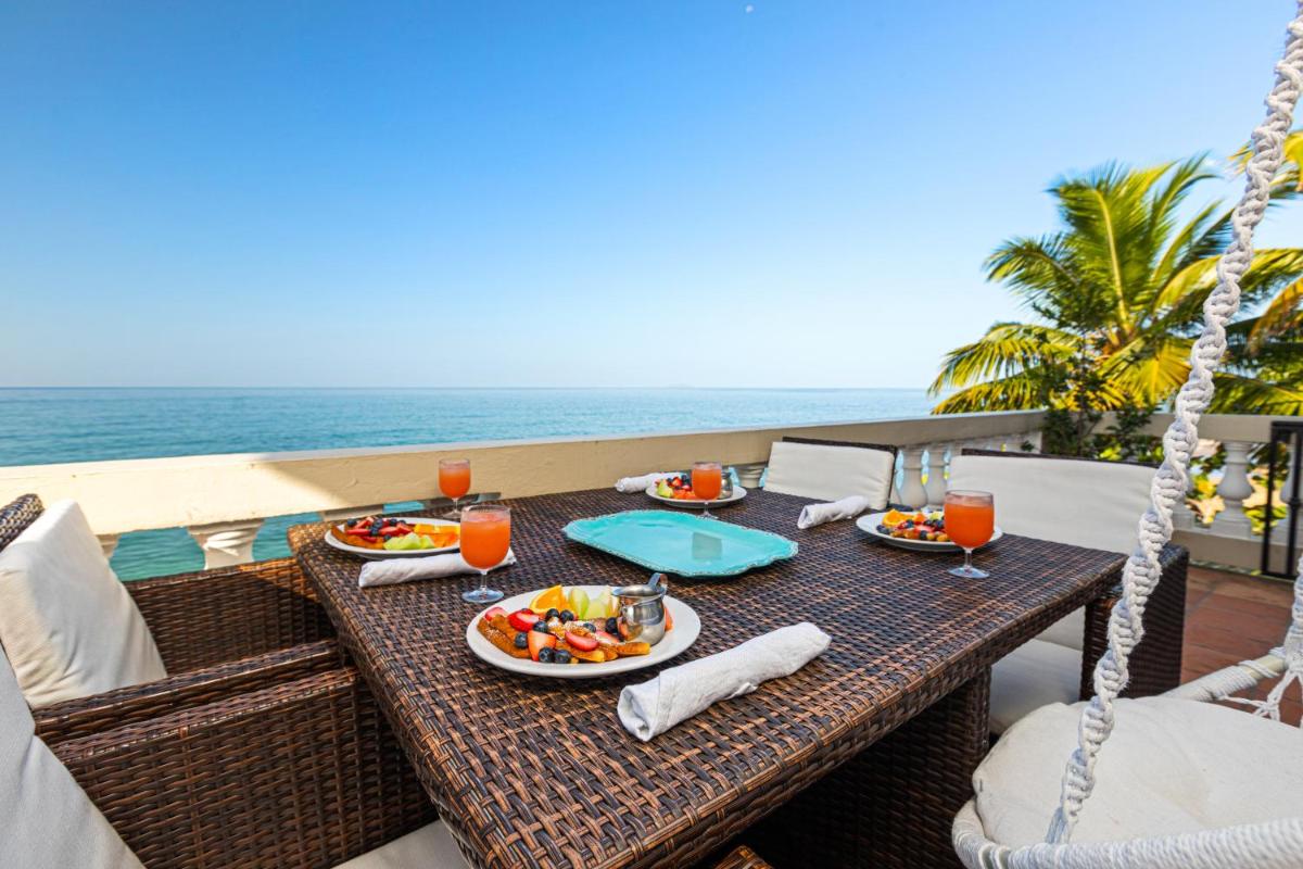 Tres Sirenas Beach Inn - Housity