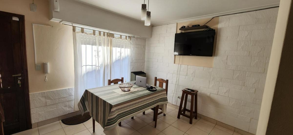 Depto semicentrico. - Housity
