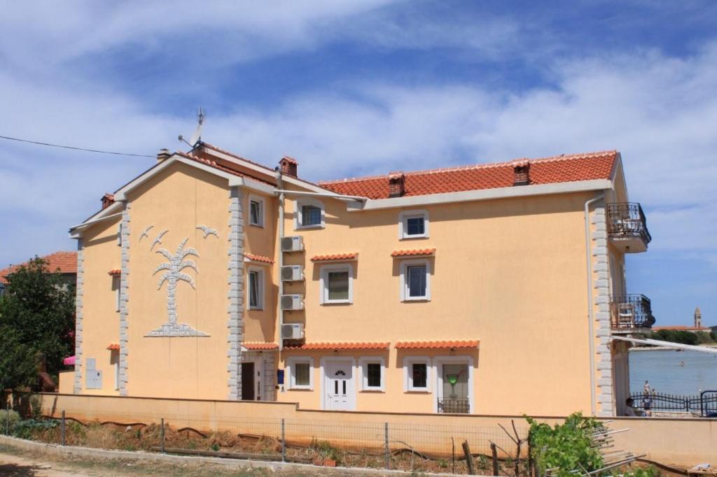 by the sea Kraj, Pasman - 3460 - Housity