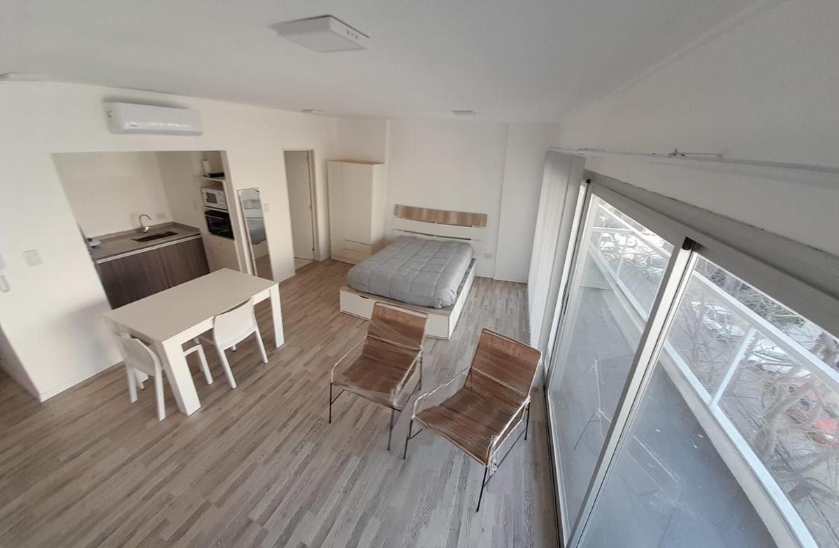 Monoambiente Céntrico La Plata con wifi - Housity