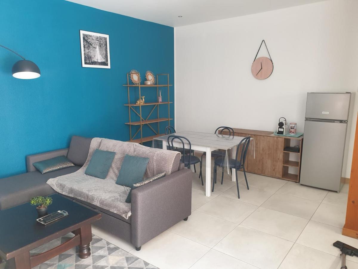 Charmante maison mitoyenne sur 2 niveaux - Housity