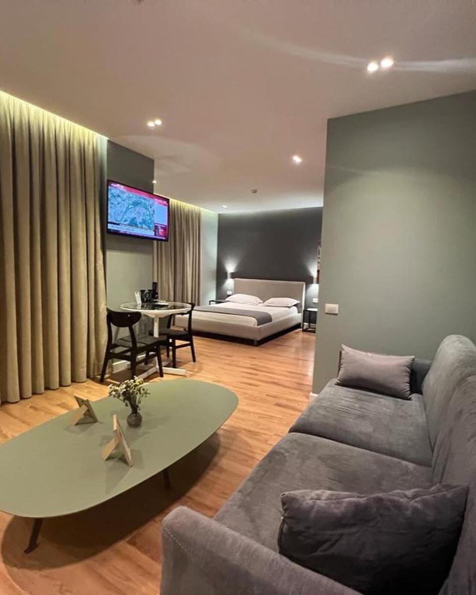 Suitetrails - Tirana Apartments